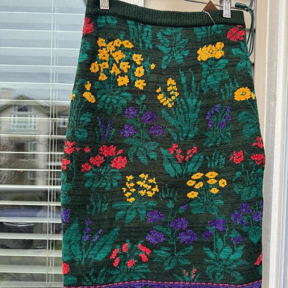 Vintage Kenzo Knit skirt - Picture 3 of 5